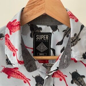 Super Massive Men’s Light Blue Koi Fish Patterned Shirt - Size Small